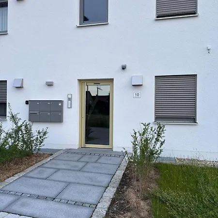 Modernes In Bei Muenchen, Nahe Flughafen Muenchen Langenbach (Bavaria)
